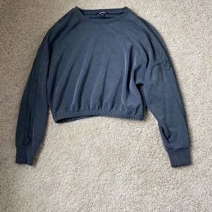 Express Cropped Long Sleeve in Dark Gray womens xs